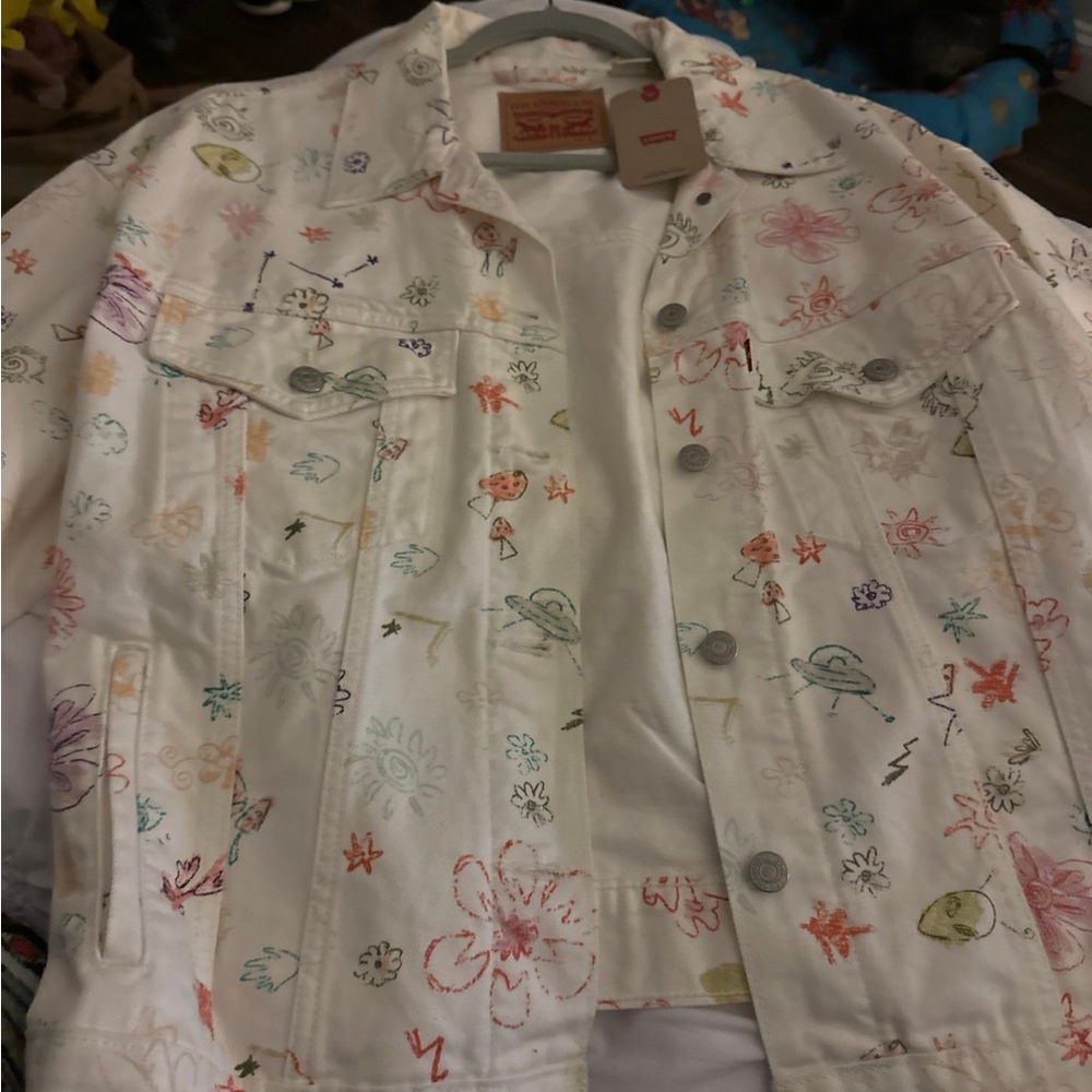 Levi's Women’s White Trucker Large Jean Jacket All Over Print Floral Alien